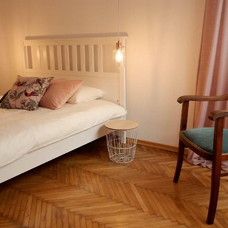 Singer Apartment Old Town Krakau Buitenkant foto