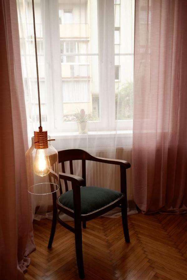Singer Apartment Old Town Krakau Buitenkant foto
